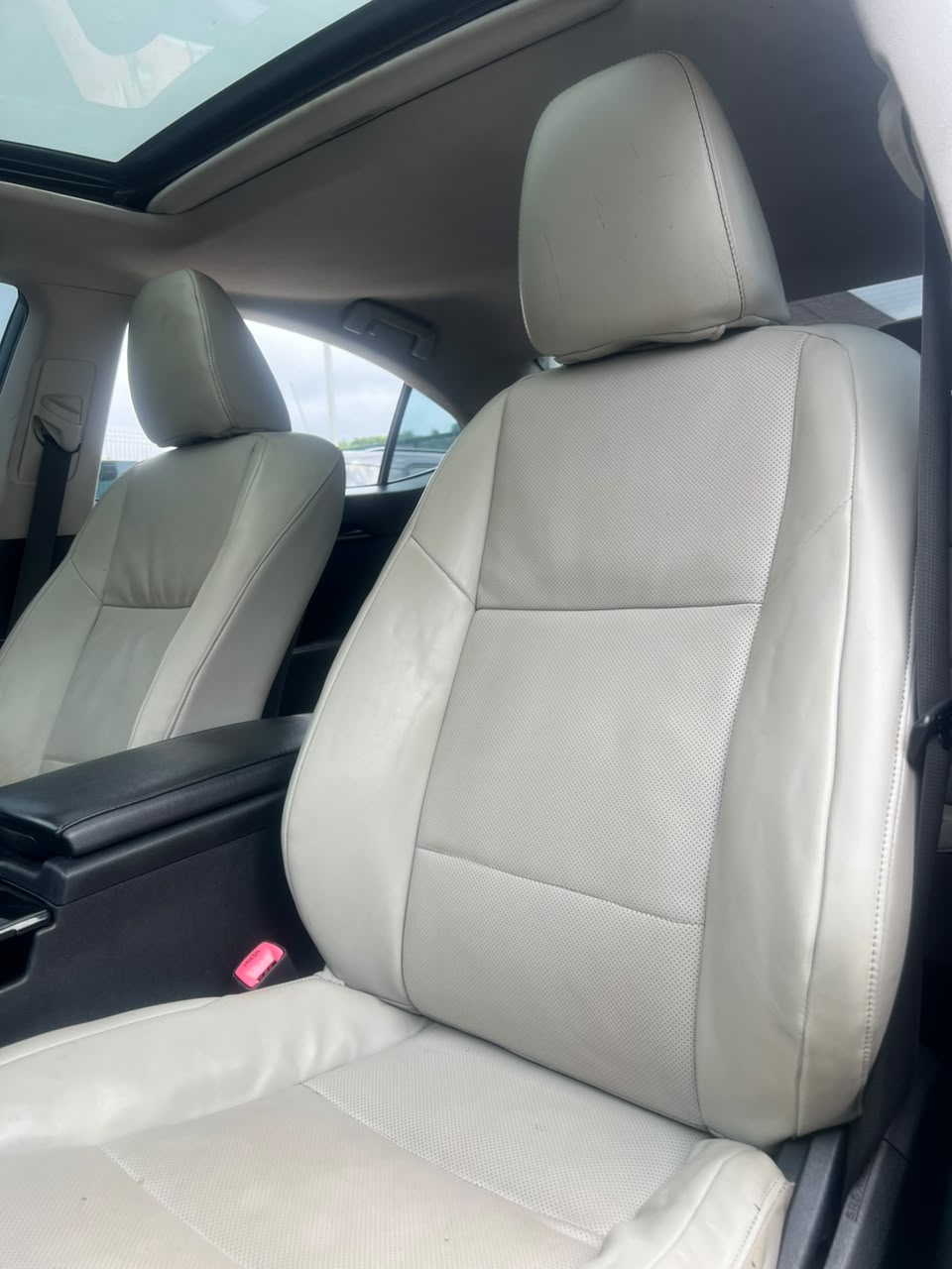 
								DIRECT BELGIUM 2013 ES350. BUY AND DRIVE  📍ABUJA 💰15.5M full									
