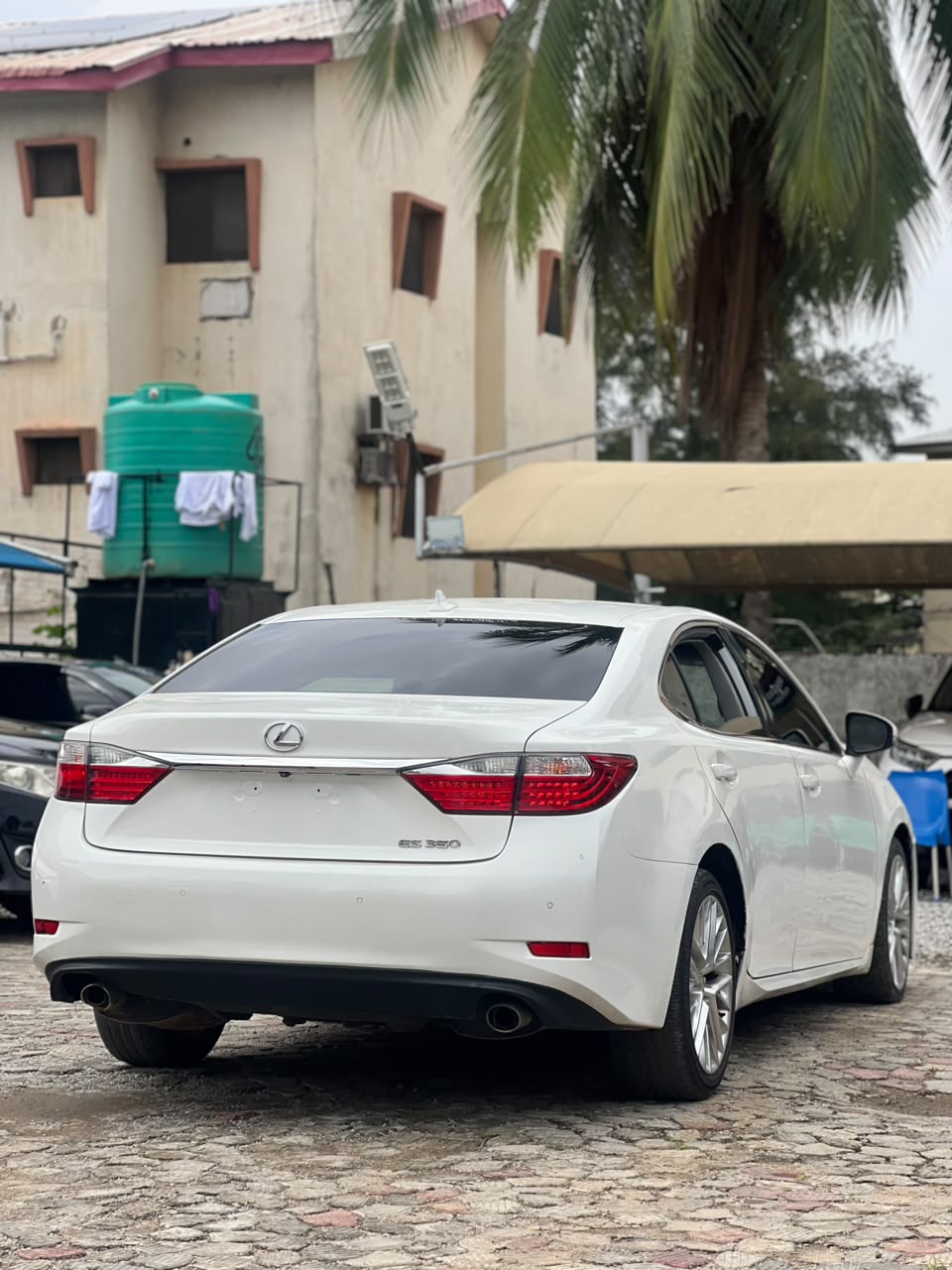 
								DIRECT BELGIUM 2013 ES350. BUY AND DRIVE  📍ABUJA 💰15.5M full									