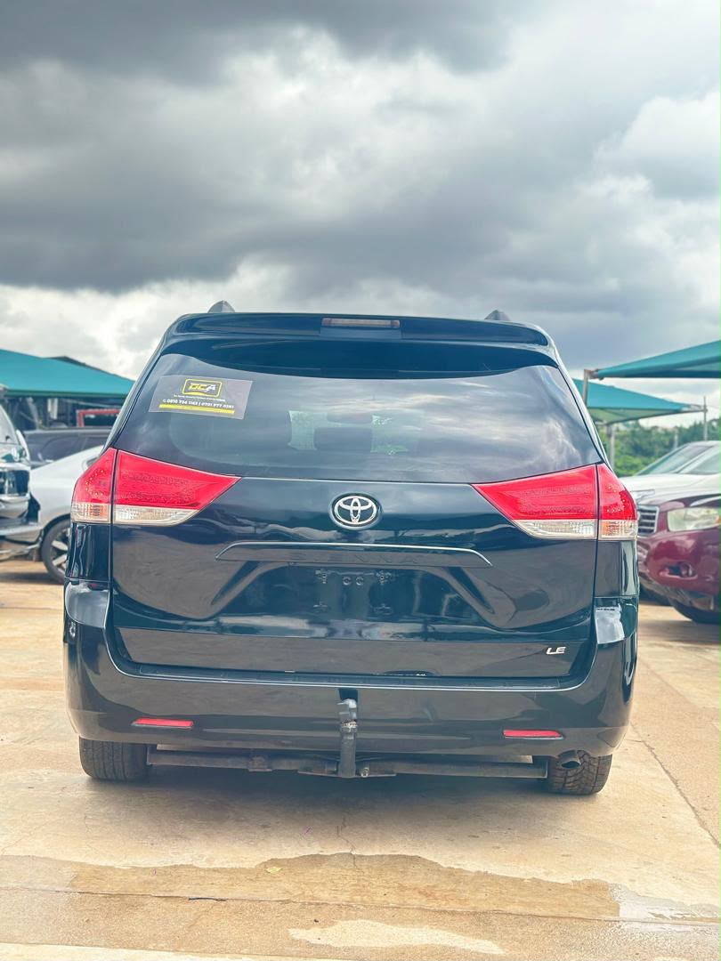 
								Distress Sell Foreign Used Toyota Sienna LE for just 12.5M Abuja full									