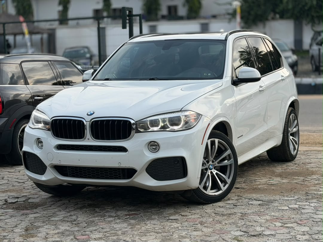 
								SUPER CLEAN FOREIGN USED 2015 BMW X5 PRICE: 31M full									