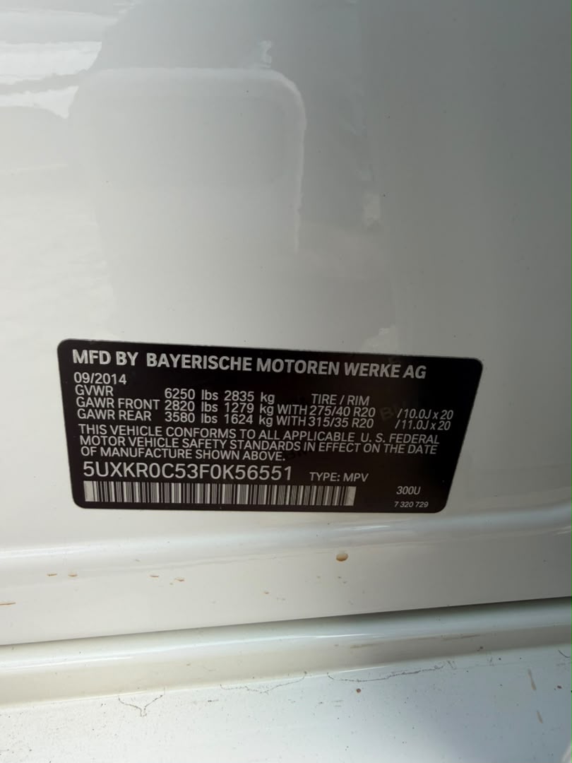 
								SUPER CLEAN FOREIGN USED 2015 BMW X5 PRICE: 31M full									