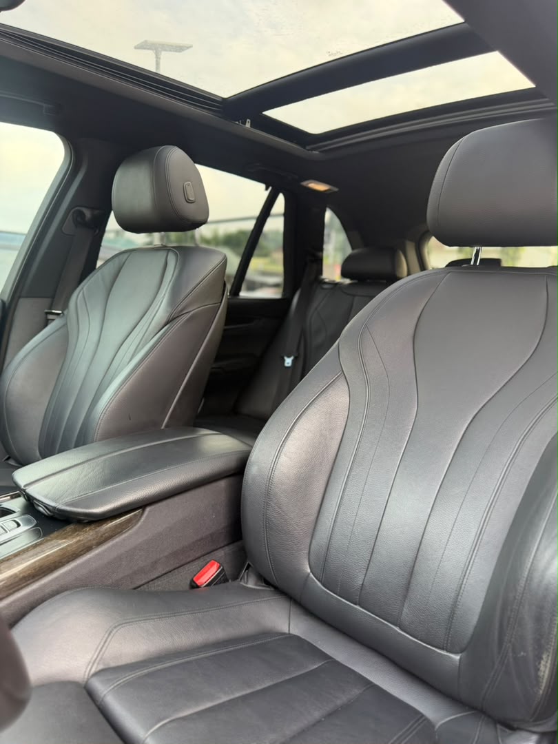 
								SUPER CLEAN FOREIGN USED 2015 BMW X5 PRICE: 31M full									