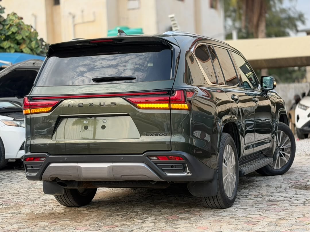
								BRAND NEW 2026 LEXUS LX600  PRICE: 320M full									