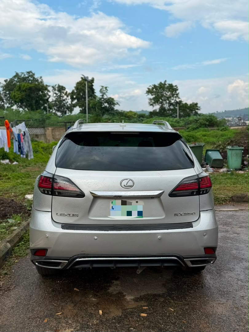 
								SUPER DISTRESS SALE!! 🚨  2010 Lexus RX 350 Full Option • Extremely clean • Everything working perfectly • Buy & Drive  💰 ₦10.5Million Net 📍 Abuja  🔥 Hurry now before it’s SOLD! full									
