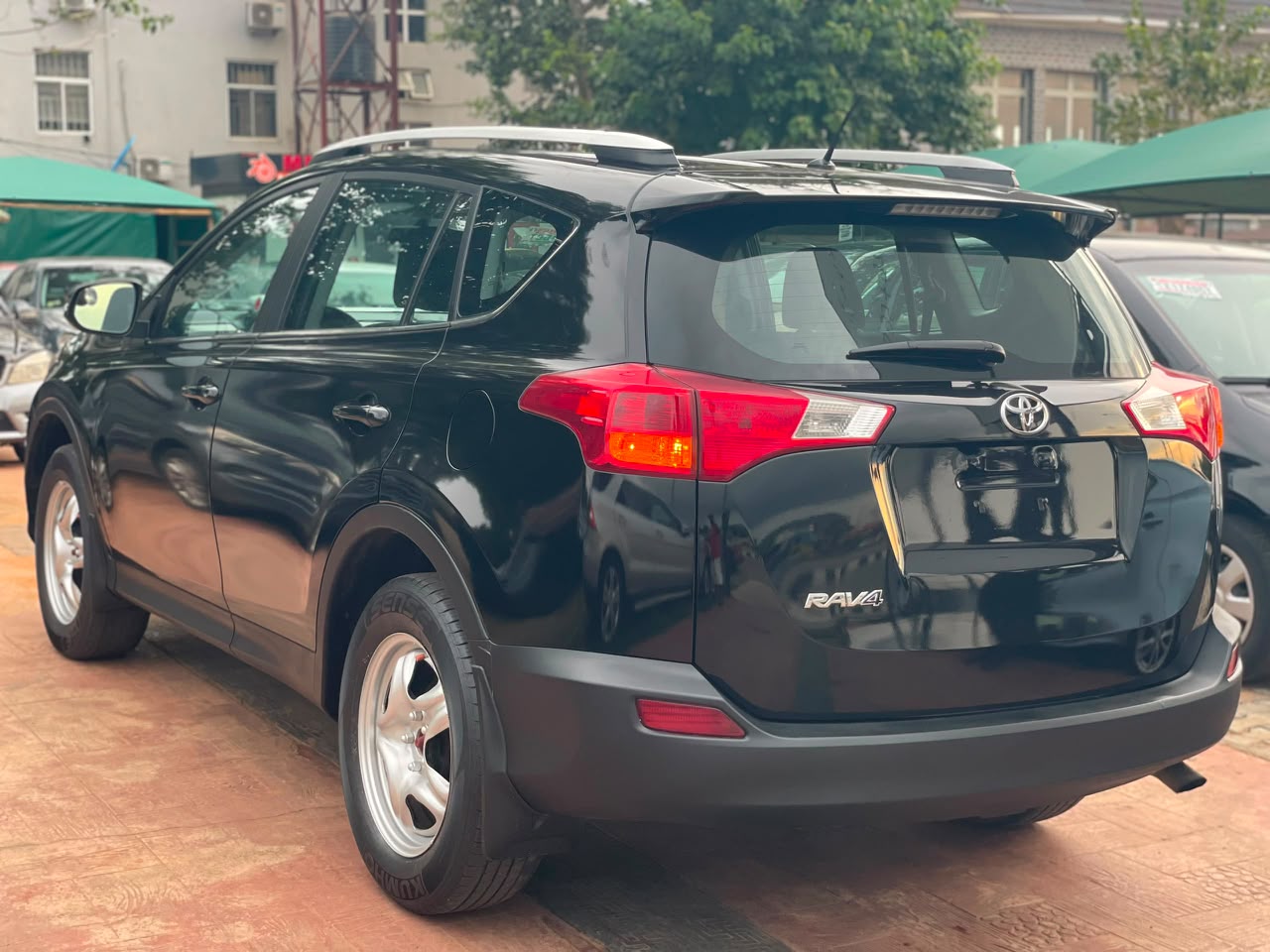 
								Foreign used 2015 Toyota RAV4 available with me @19.5m*Abujadeal full									