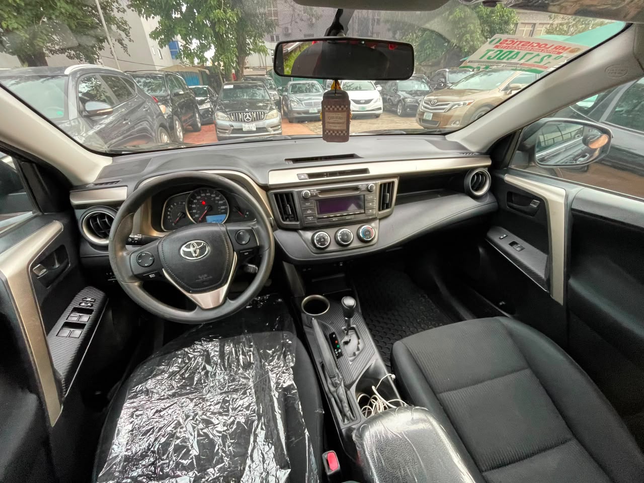 
								Foreign used 2015 Toyota RAV4 available with me @19.5m*Abujadeal full									