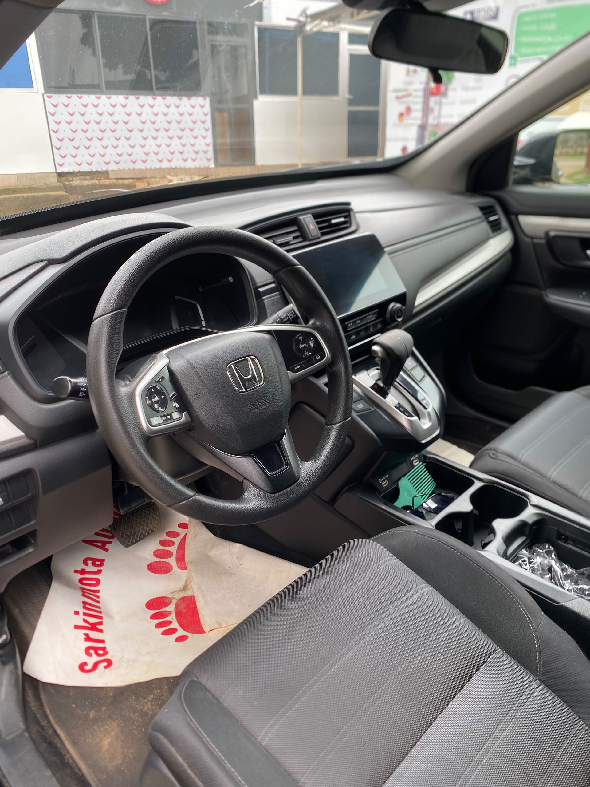
								Clean used  Honda CR-V 2021 model  💰19.5M 📍Abuja full									