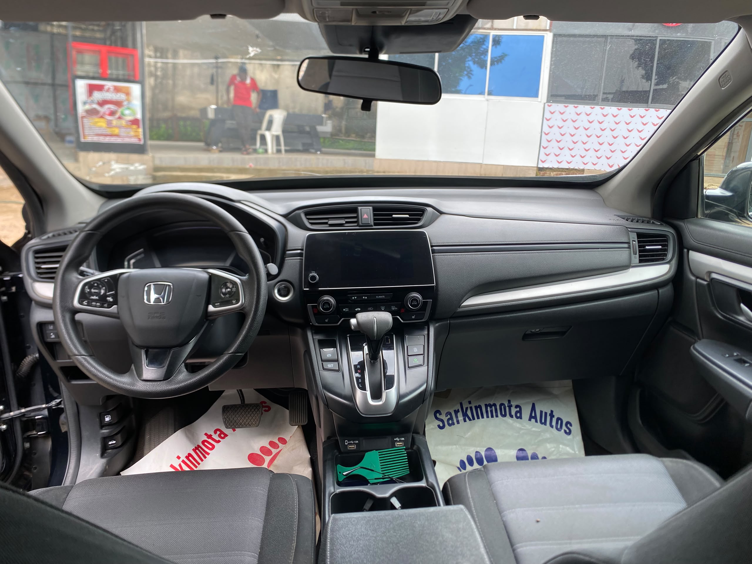
								Clean used  Honda CR-V 2021 model  💰19.5M 📍Abuja full									