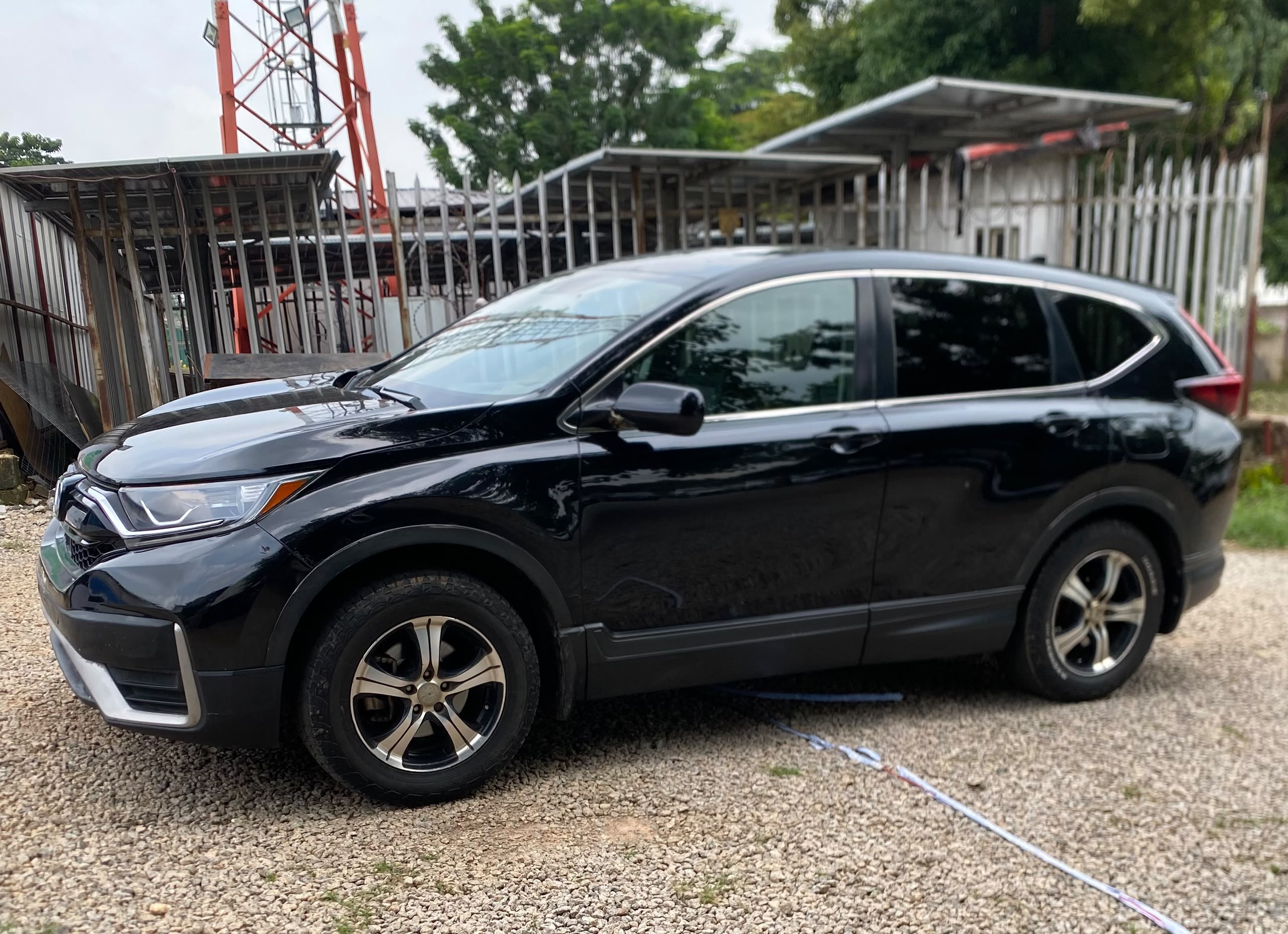 
								Clean used  Honda CR-V 2021 model  💰19.5M 📍Abuja full									