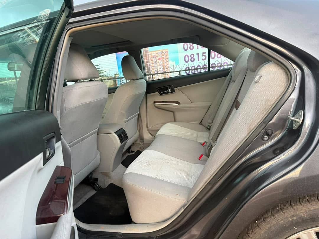 
								TOKS STANDARD 2013 TOYOTA CAMRY XLE WITH ABSOLUTELY NOTHING TO FIX…THIS CAR IS SELLING FOR: ₦12 MILLION NAIRA ONLY full									