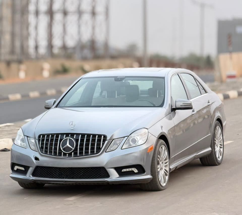 
								SLIGHTLY USED 2011 MERCEDES-BENZ E350 WITH PROPER DOCUMENTATION UNTAMPERED SYSTEM GOING FOR 9.8M ABUJA DEAL full									