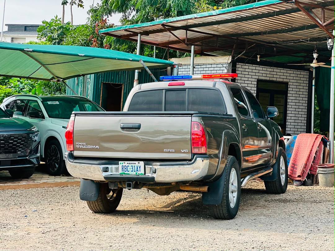 
								Extremely clean 2014 Tacoma for 12m Abuja full									