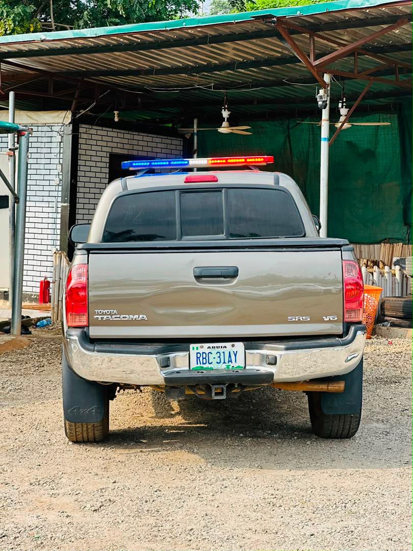 
								Extremely clean 2014 Tacoma for 12m Abuja full									