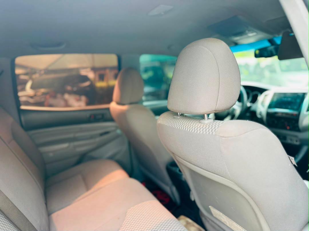 
								Extremely clean 2014 Tacoma for 12m Abuja full									