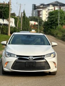 Foreign Used Toyota Camry 2016 XLE fullest option for just 16.5m Abuja
