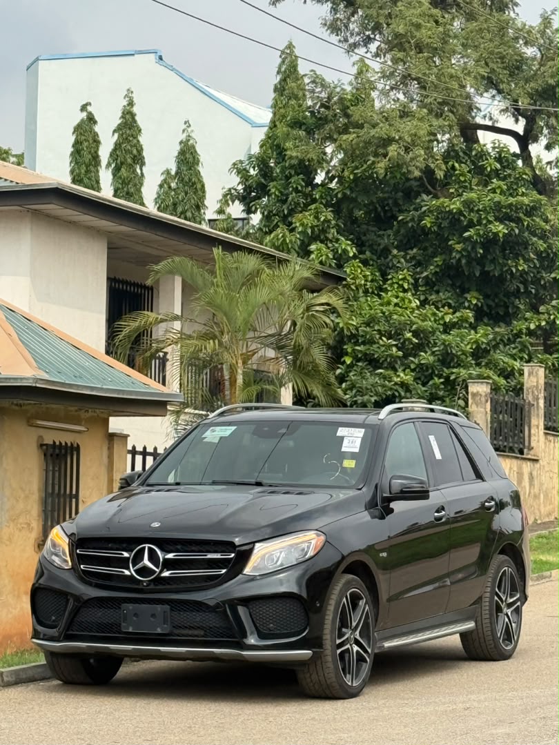 
								Foreign used Mercedes Benz GLE43 2018 for just 55M Abuja full									