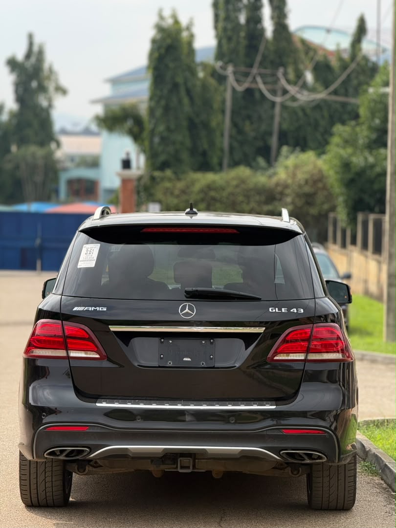 
								Foreign used Mercedes Benz GLE43 2018 for just 55M Abuja full									