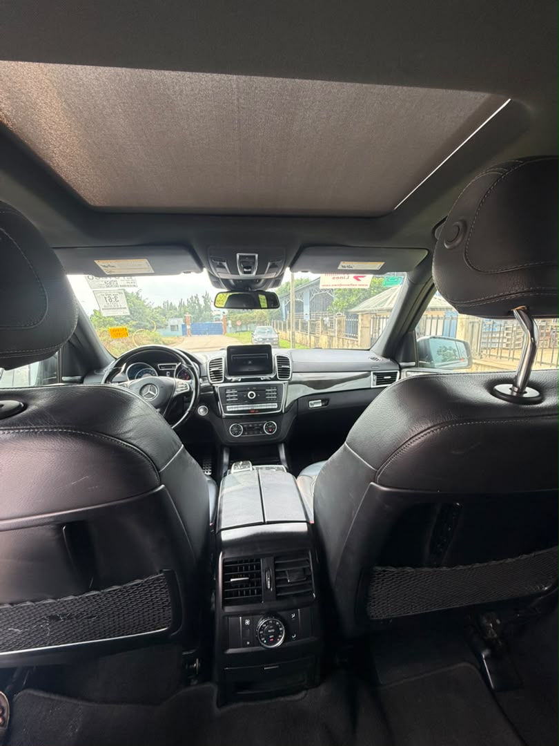 
								Foreign used Mercedes Benz GLE43 2018 for just 55M Abuja full									
