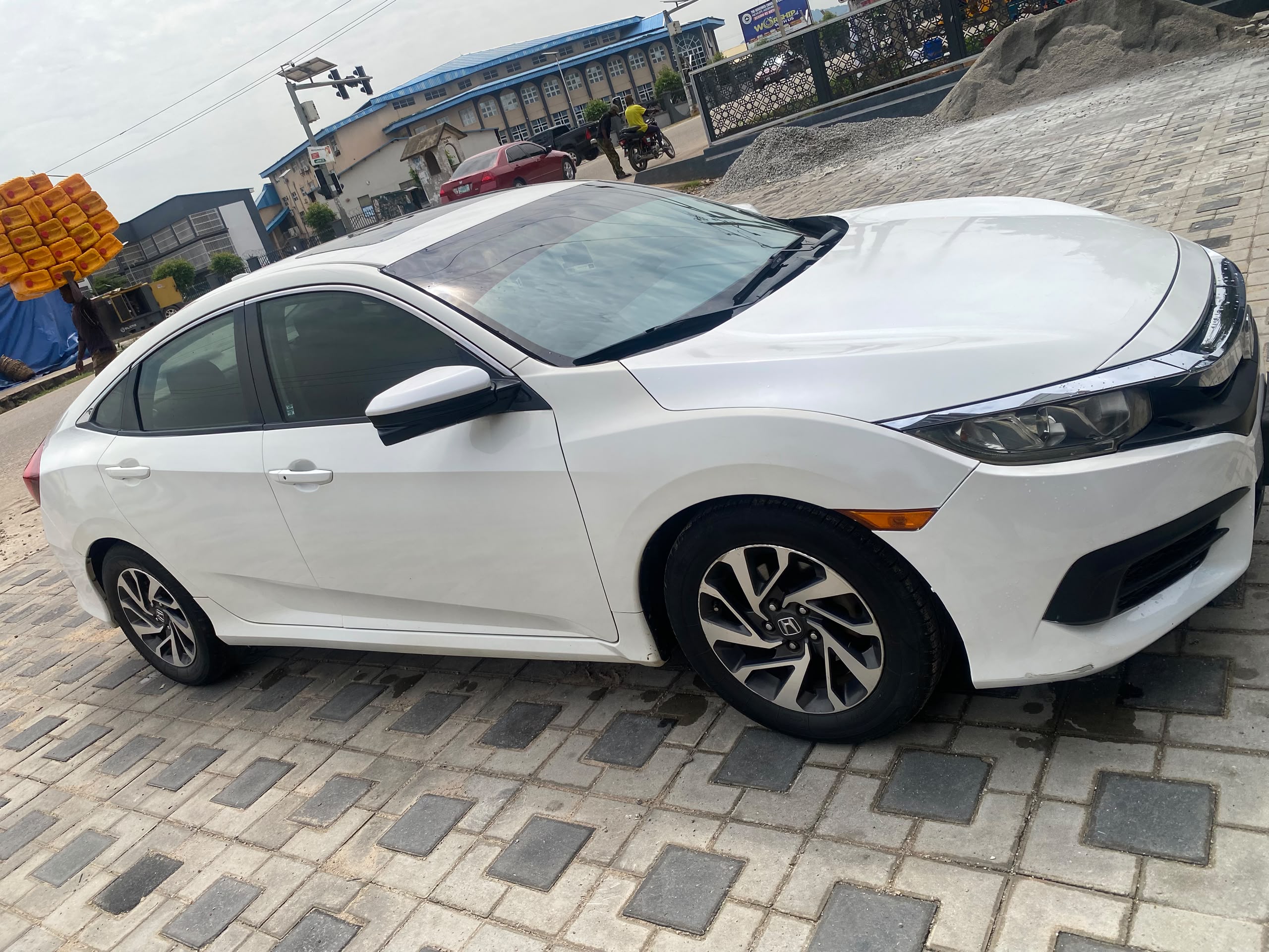 
								Belgium grade 2017 Honda Civic EX trim💠Features Multi-Angle Rearview Camera💠Infotainment system with car play enabled💠First body💠Push to start💠Fabric interior💠Sunroof💠Car in good condition. Buy and travel. Price~12.5M  Settlement~ 300k Location~ Kubwa,Abuja. Car with me. full									