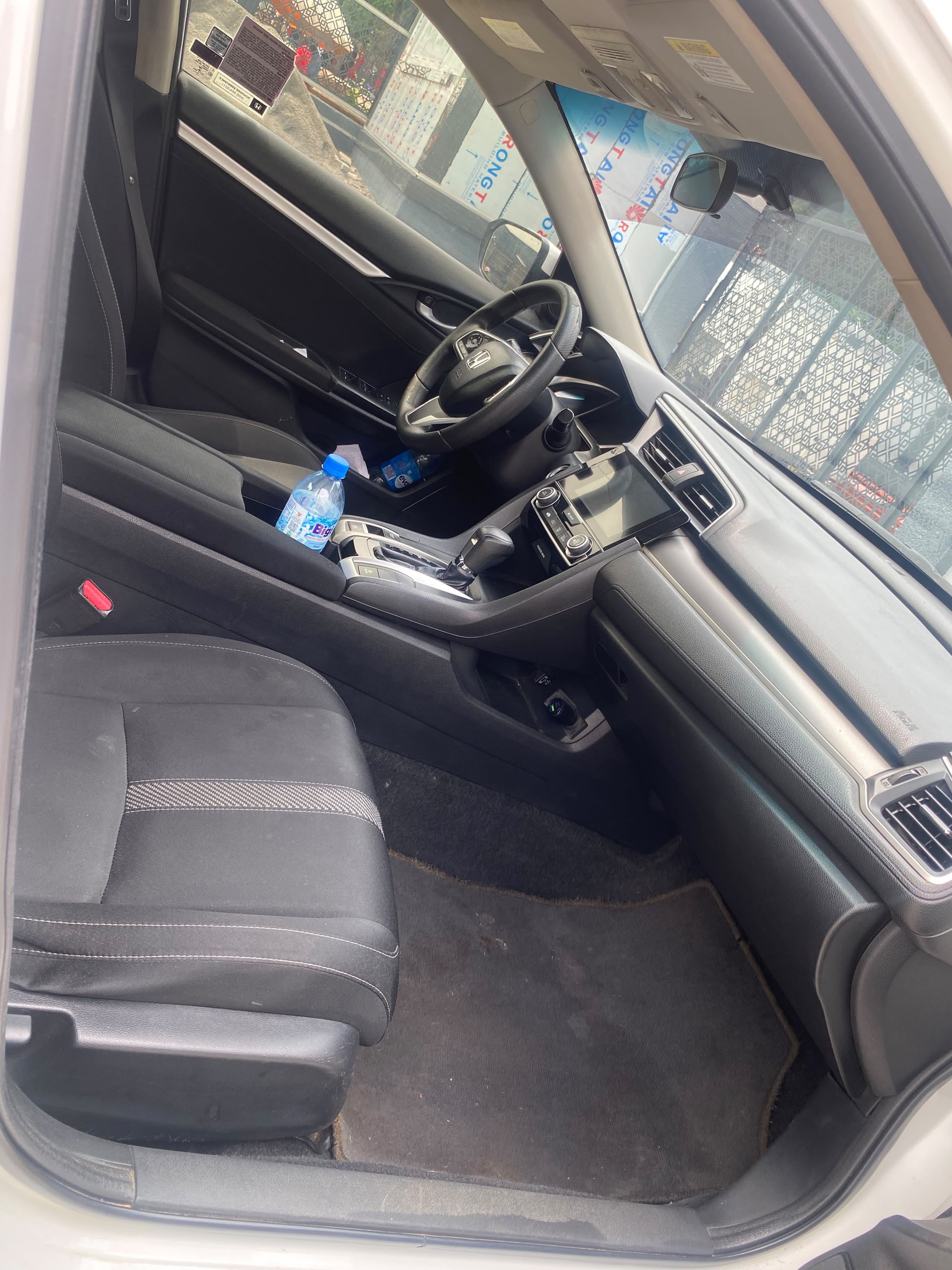 
								Belgium grade 2017 Honda Civic EX trim💠Features Multi-Angle Rearview Camera💠Infotainment system with car play enabled💠First body💠Push to start💠Fabric interior💠Sunroof💠Car in good condition. Buy and travel. Price~12.5M  Settlement~ 300k Location~ Kubwa,Abuja. Car with me. full									