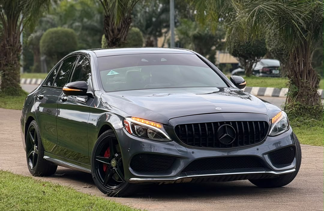 
								GOOD DEAL ALERT-SUPER CLEAN 2017 MERCEDES-BENZ C450 AMG 💥  Pops & Bangs • Panoramic Roof • Keyless Entry Clean Title • Custom Duty Paid  💰N24.8M ONLY   FOR THE AMG LOVERS WHO KNOW WHAT THEY WANT! full									