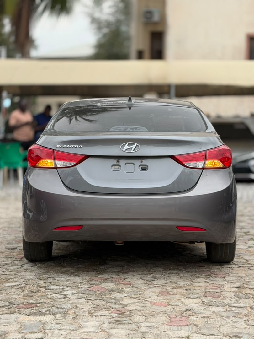 
								CLEAN FOREIGN USED 2013 HYUNDAI ELANTRA  PRICE: 12.5M full									