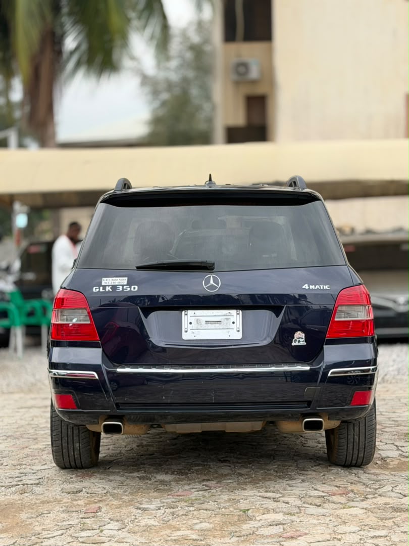 
								CLEAN FOREIGN USED FULL OPTION 2010 MERCEDES GLK  PRICE: 13.5M full									