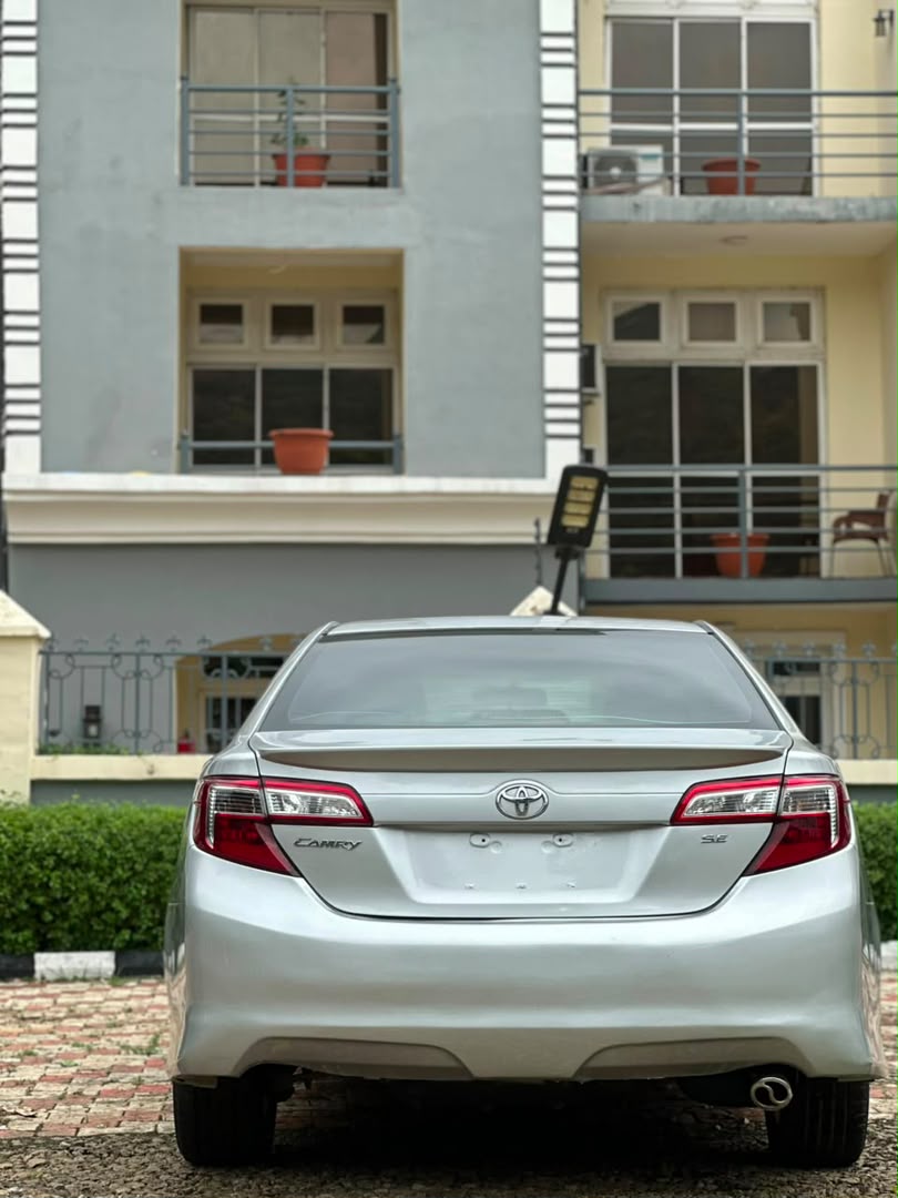 
								GIVEAWAY DEAL‼️‼️‼️ CAREFULLY USED (EXTREMELY CLEAN) 2013 TOYOTA CAMRY IN PERFECT CONDITION WITH DUTY 8.8 ABUJA OWNERS HOUSE (MOVEABLE) ABUJA📍 ZERO CHAIN DEAL full									
