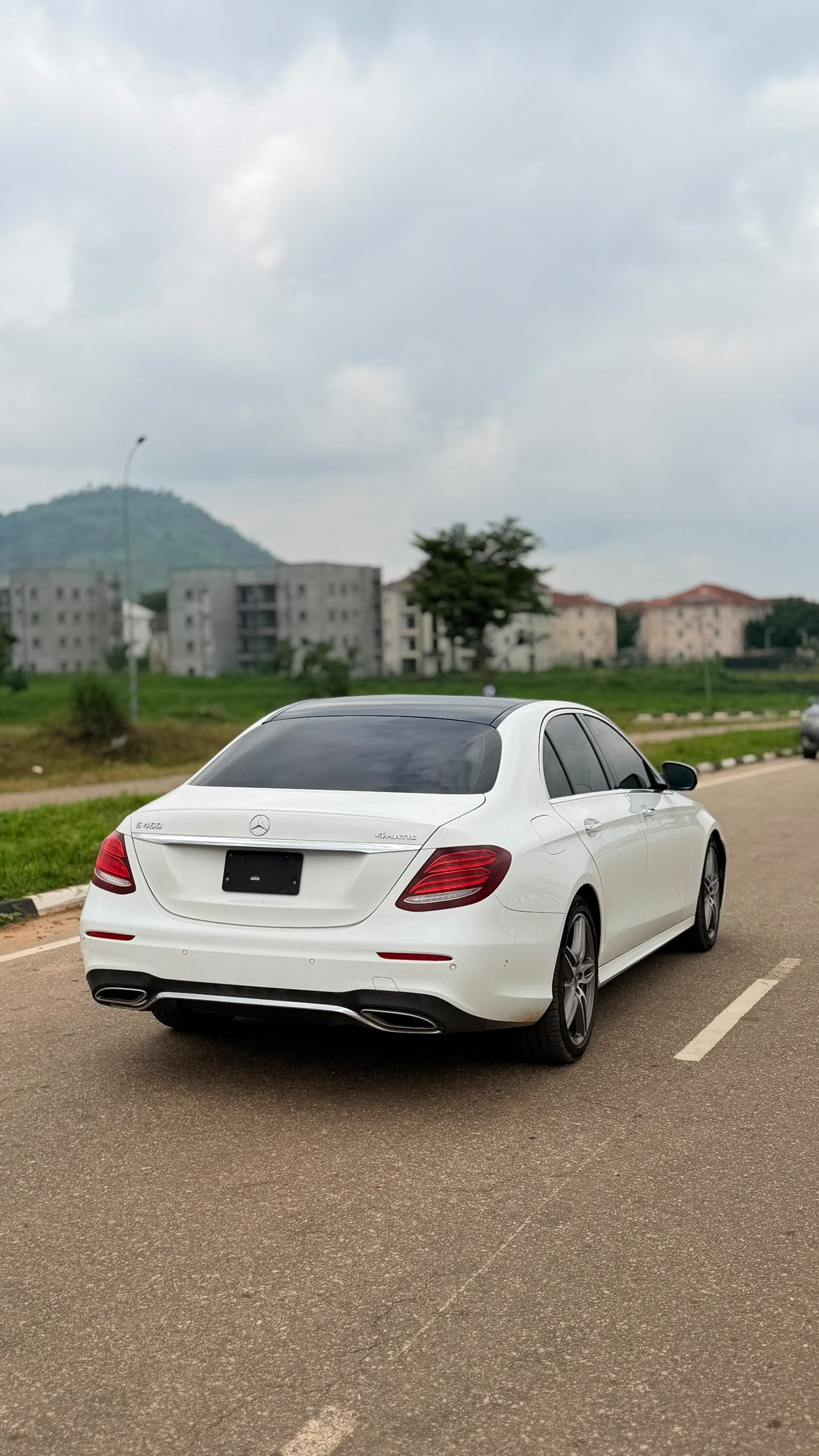 
								FOREIGN USED 2019 MERCEDEZ BENZ C450 WITH FULL PANORAMIC ROOF,PUSH TO START,360• CAMERA,HEATED AND VENTILATED LEATHER SEATS AND VERIFIED DUTY VALID FOR 48 MILLION NAIRA ONLY full									