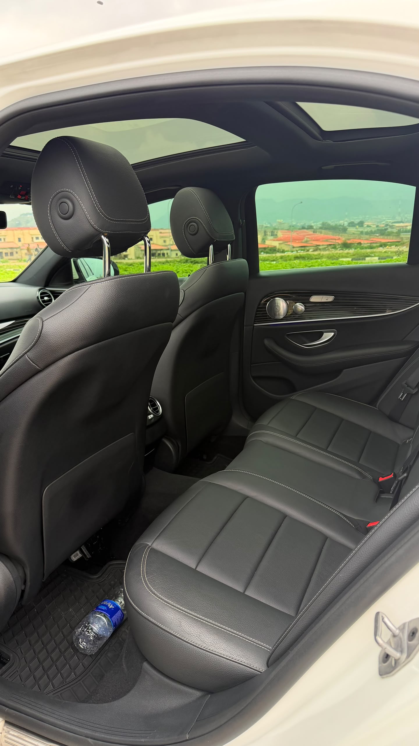 
								FOREIGN USED 2019 MERCEDEZ BENZ C450 WITH FULL PANORAMIC ROOF,PUSH TO START,360• CAMERA,HEATED AND VENTILATED LEATHER SEATS AND VERIFIED DUTY VALID FOR 48 MILLION NAIRA ONLY full									