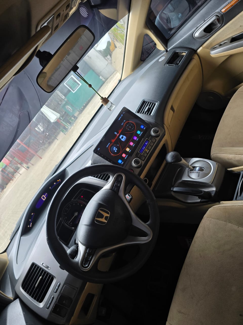 
								Sharp 2009 Honda Civic with untermperd engine and gear  4.5m abujadeal full									