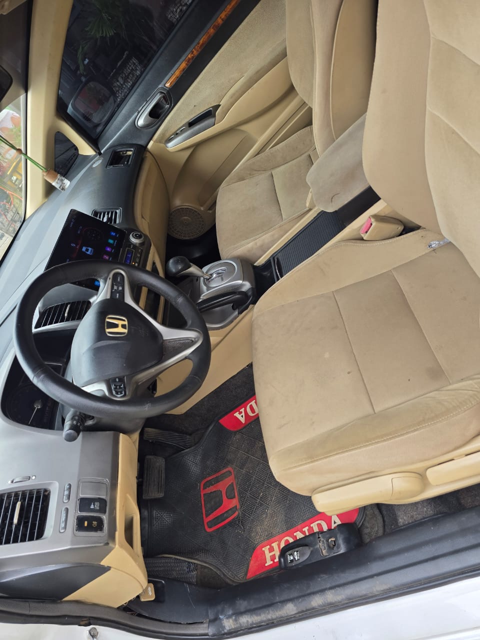 
								Sharp 2009 Honda Civic with untermperd engine and gear  4.5m abujadeal full									