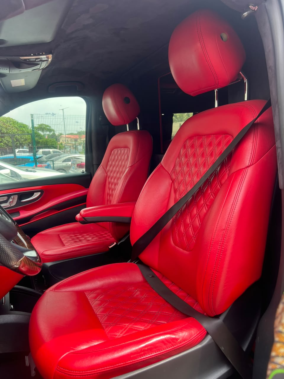 
								NIGERIAN USED V250 MERCEDES VIP BUS 2016 IN A PRISTINE CONDITION. 📍ABUJA 💰50M full									