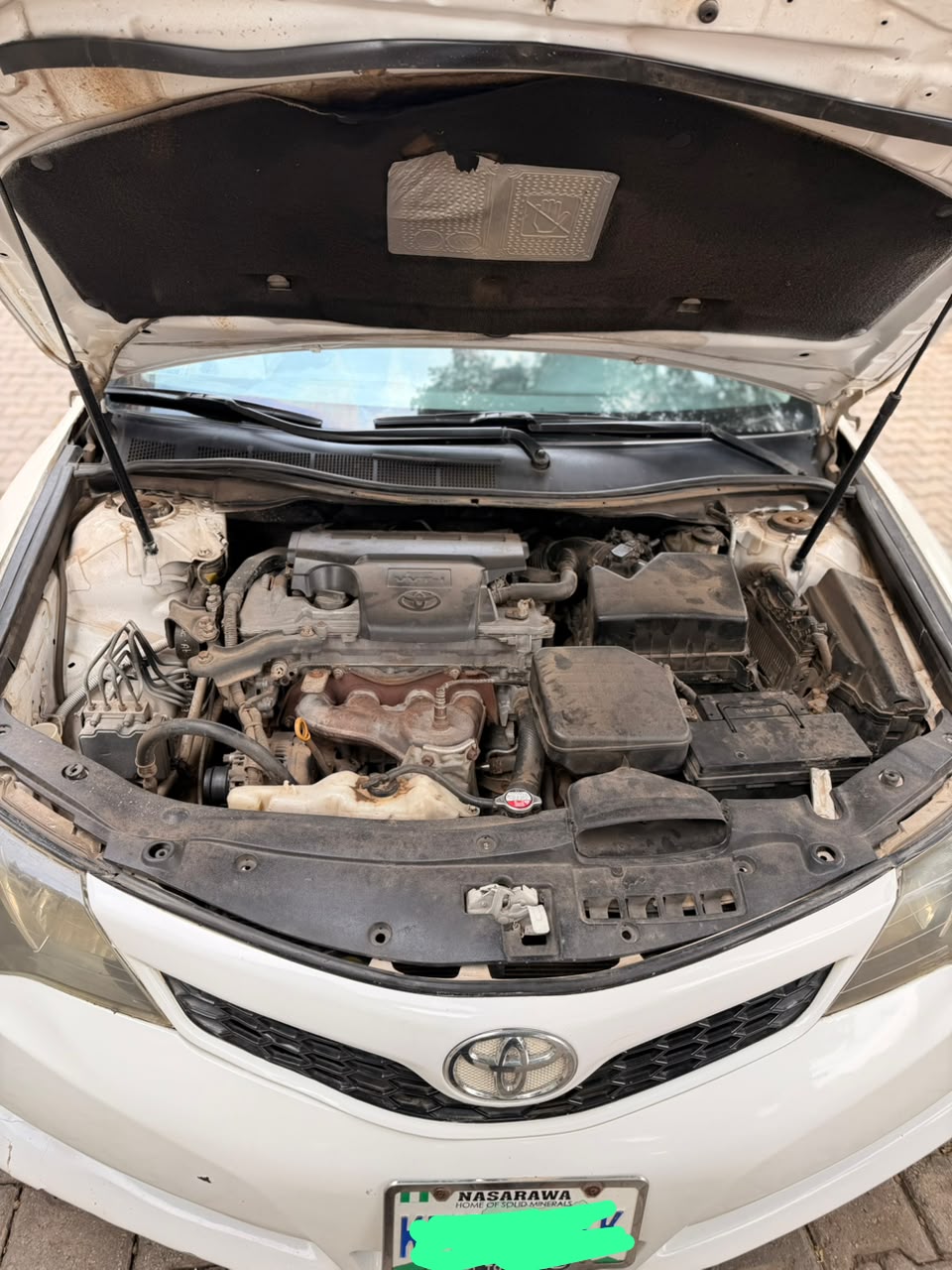 
								Distress sale 2013 Camry price 8.5m owner last come with my Sambo full									