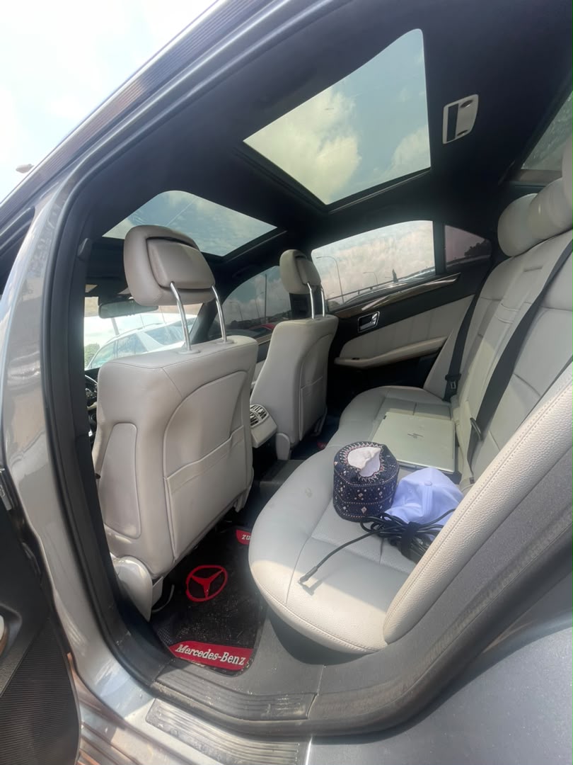 
								2011 super clean used e350 with untampered engine and gear AC chilling 10m owner 200k sambo full									