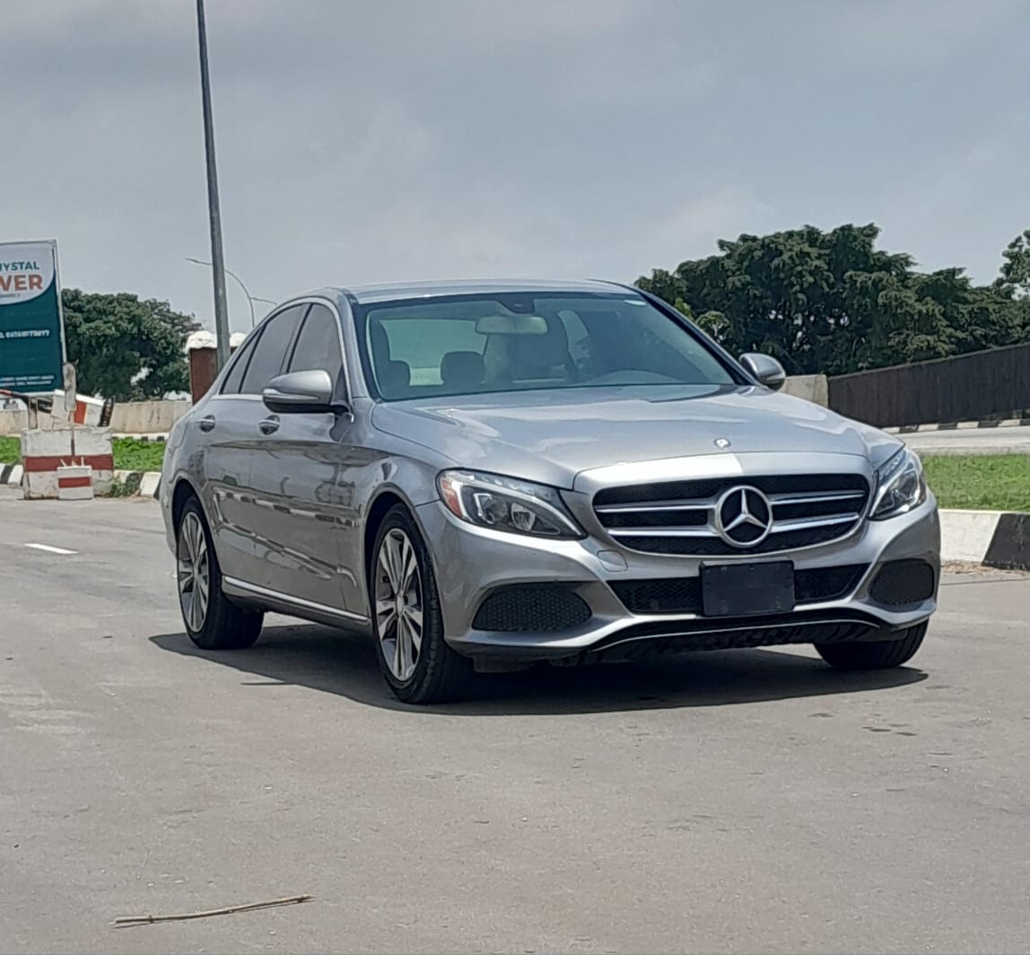 
								UNREGISTERED 2015 MERCEDES-BENZ C300 IN PRISTINE CONDITION KEYLESS ENTRY UNTAMPERED SYSTEM WITH PROPER DOCUMENTATION GOING FOR 17.5M ABUJA DEAL full									
