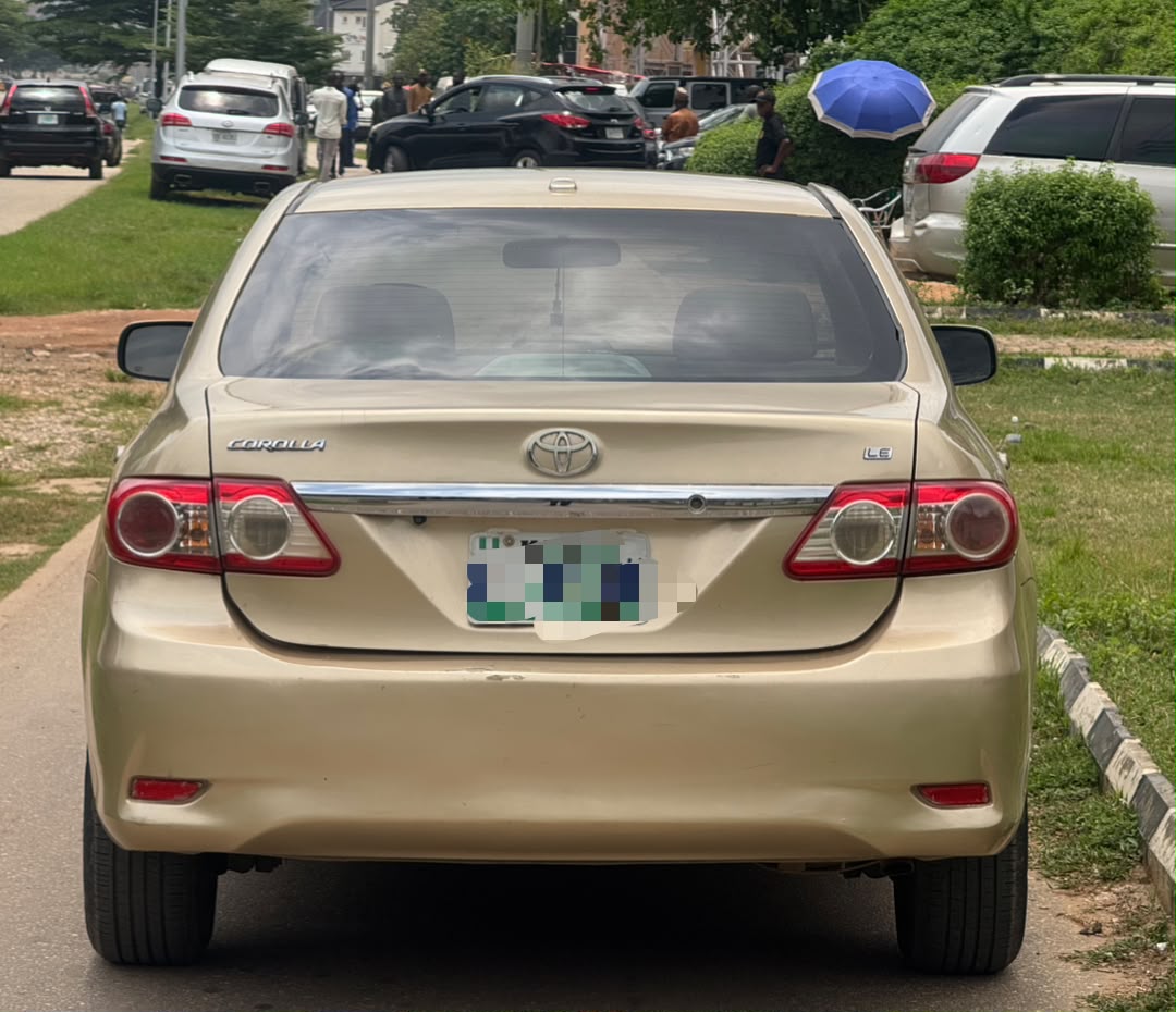 
								Distress sales 🔥Extremely clean ‼️ 🔥Toyota corolla 2012 model untempered engine and gear buy nd drive nothing to fixed going for 7.350 full									