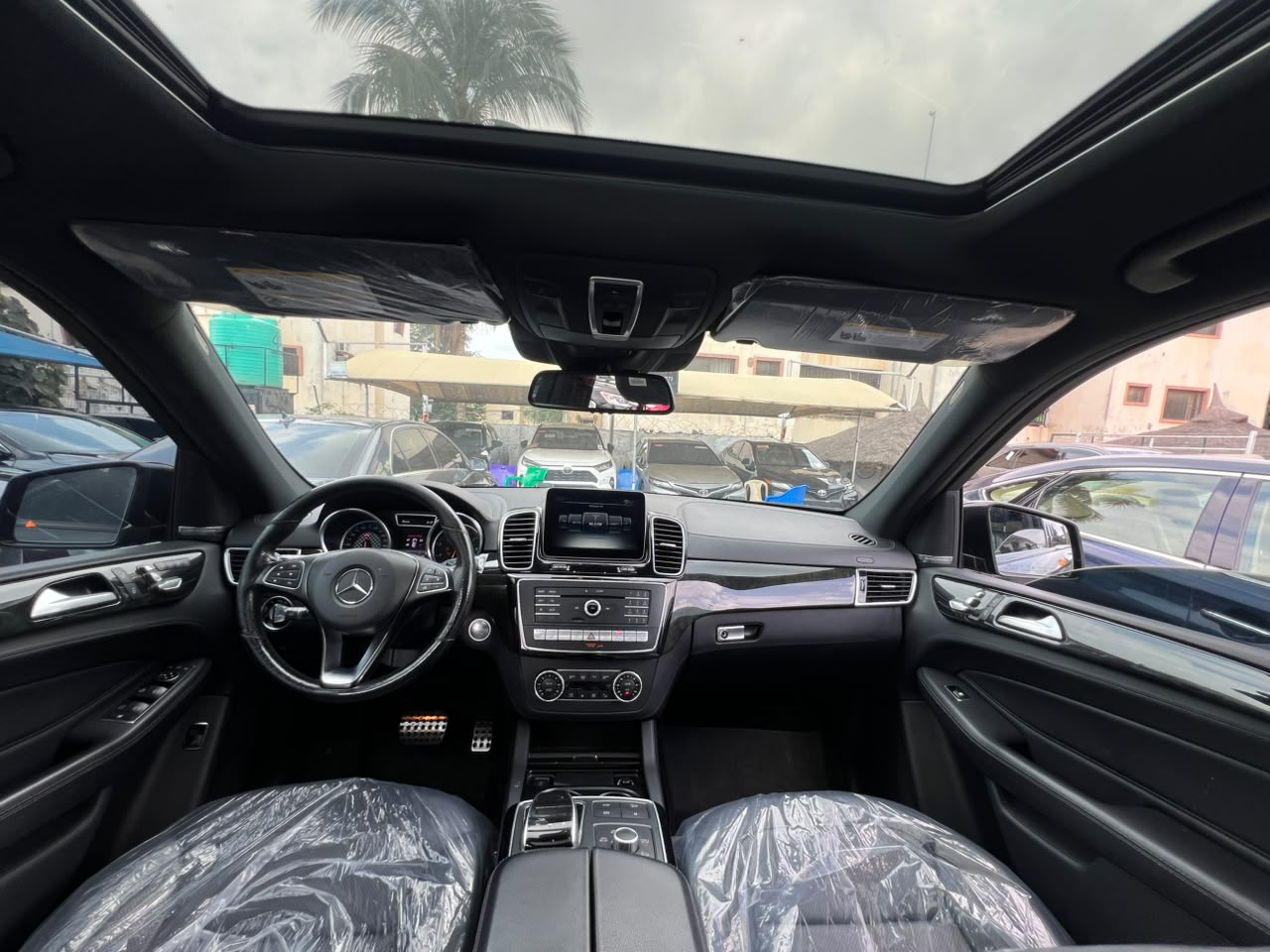 
								DIRECT BELGIUM 2017 GLE43 AMG . EVERYTHING WORKING WELL. BUY AND DRIVE 📍ABUJA 💰30M full									