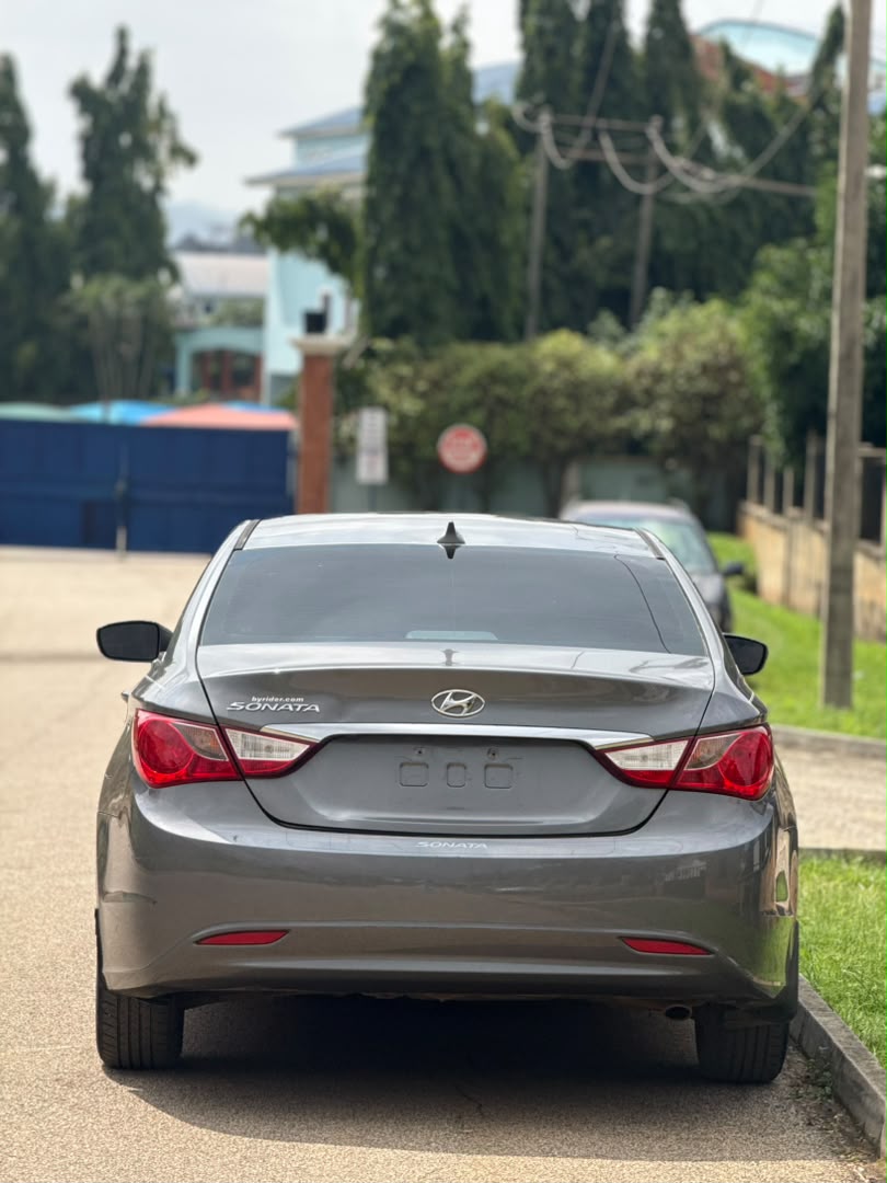 
								Distress Sell foreign used Hyundai Sonata 2014 for just 10.9m Abuja full									