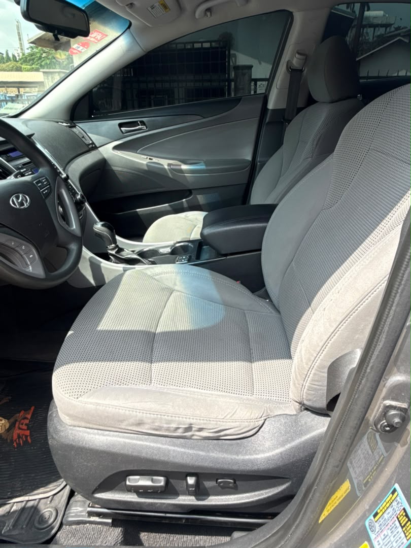 
								Distress Sell foreign used Hyundai Sonata 2014 for just 10.9m Abuja full									
