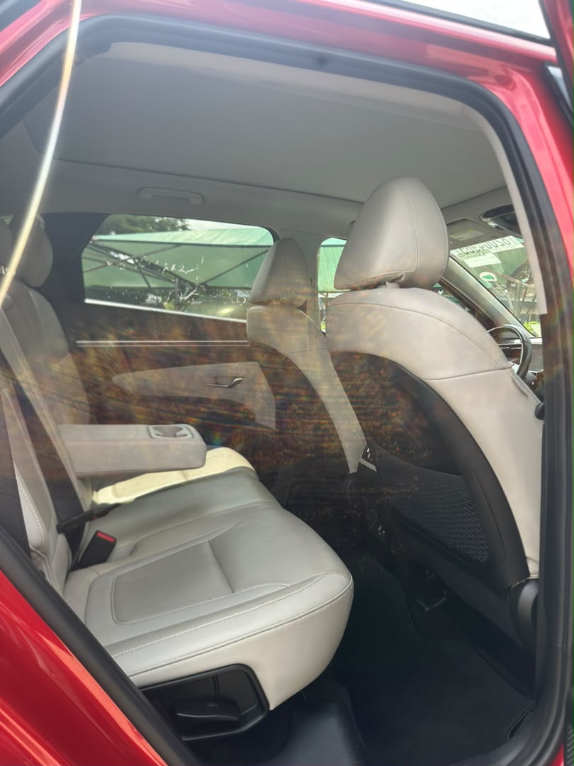 
								Foreign used Hyundai Tucson 2023 for just 43M Abuja full									