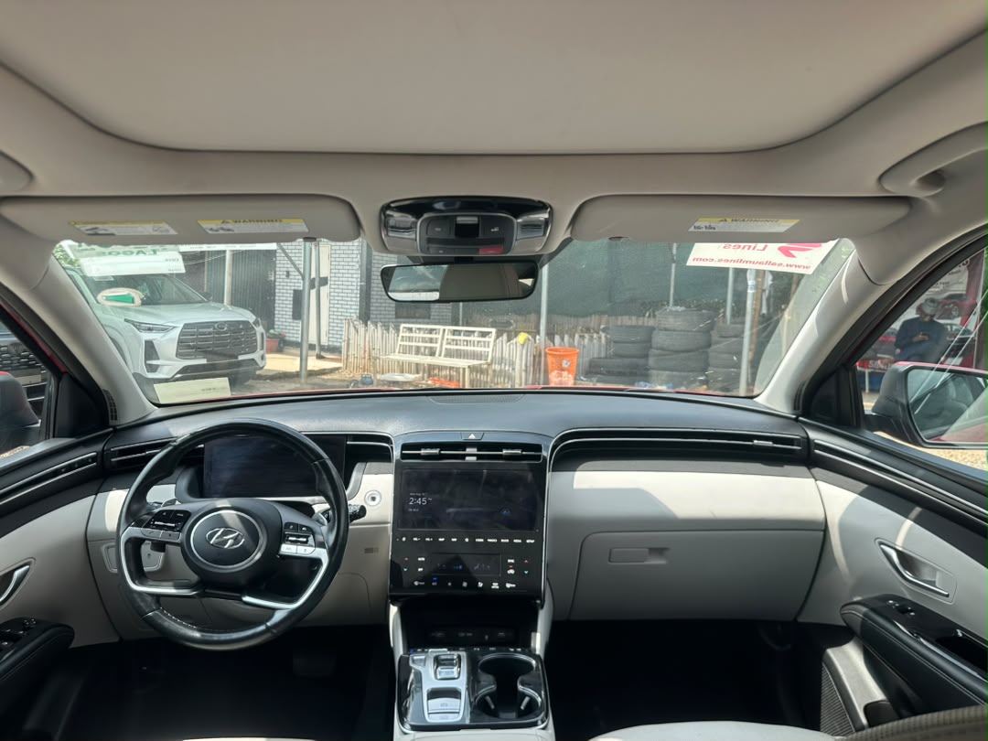 
								Foreign used Hyundai Tucson 2023 for just 43M Abuja full									