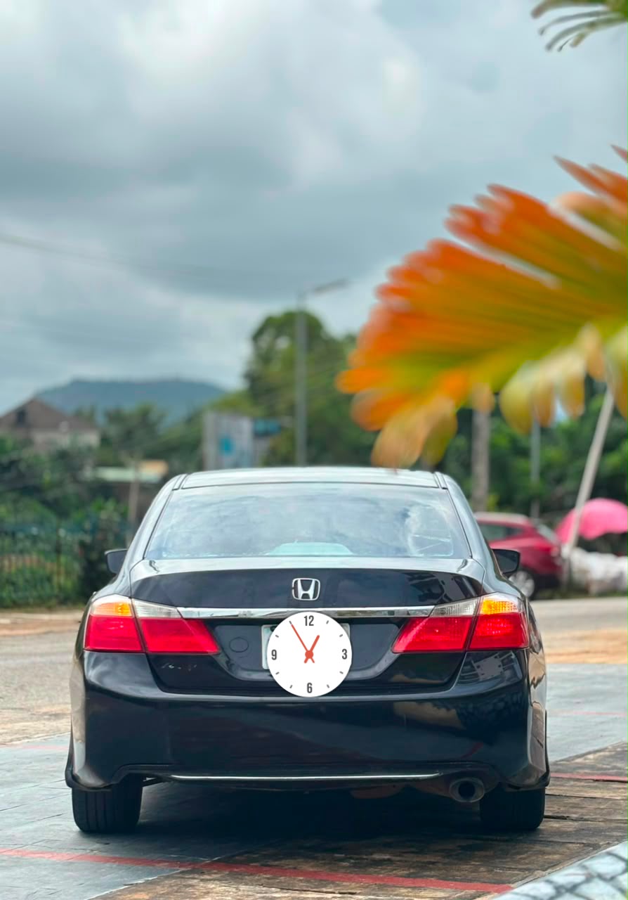 
								Giveaway Deal‼️‼️‼️ Carefully Used 2014 Honda Accord with Android Screen going for just 7.2m last with  only 200k sambo Gwarimpa Abuja📍 ZERO CHAIN DEAL full									