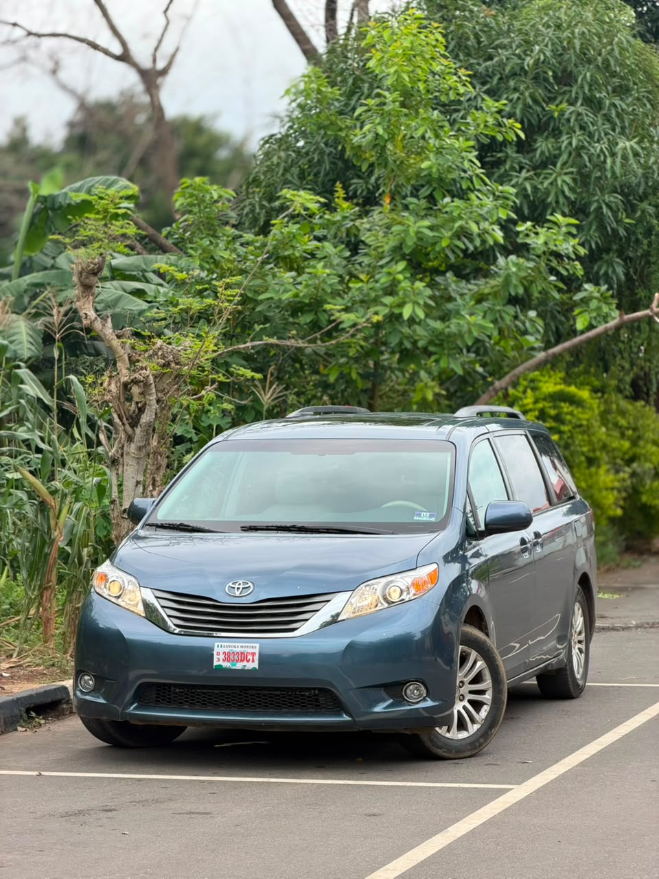 
								EXTREMELY CLEAN FOREIGN USED 2014 TOYOTA SIENNA XLE 🇺🇸  POWER DOORS ACTIVE ✅  2026 JUNE DUTY   PRICE: 15.5M   ABUJA DEAL📍  NATIONWIDE DELIVERY full									