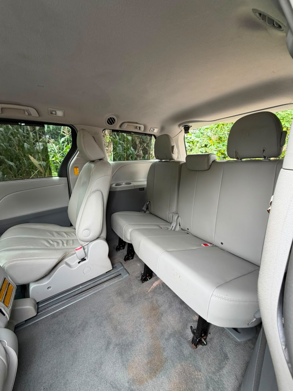 
								EXTREMELY CLEAN FOREIGN USED 2014 TOYOTA SIENNA XLE 🇺🇸  POWER DOORS ACTIVE ✅  2026 JUNE DUTY   PRICE: 15.5M   ABUJA DEAL📍  NATIONWIDE DELIVERY full									