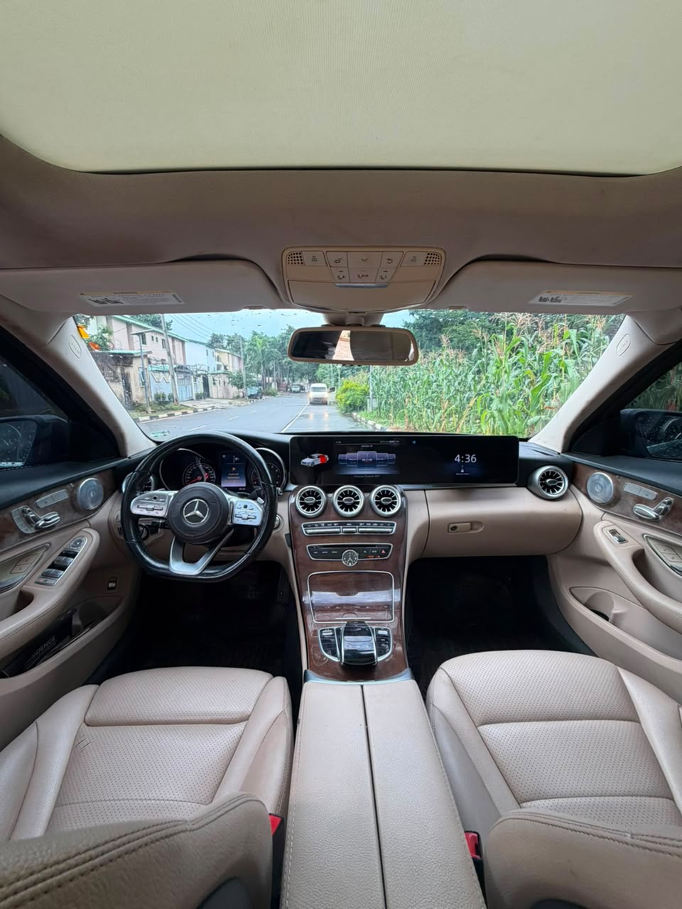 
								EXTREMELY CLEAN USED 2016 MERCEDES BENZ C300 🇳🇬  KEYLESS ENTRY AND IGNITION, PANORAMIC ROOF ETC.  ORIGINAL DUTY 📃  PRICE: 17.8M   ABUJA DEAL📍  NATIONWIDE DELIVERY full									