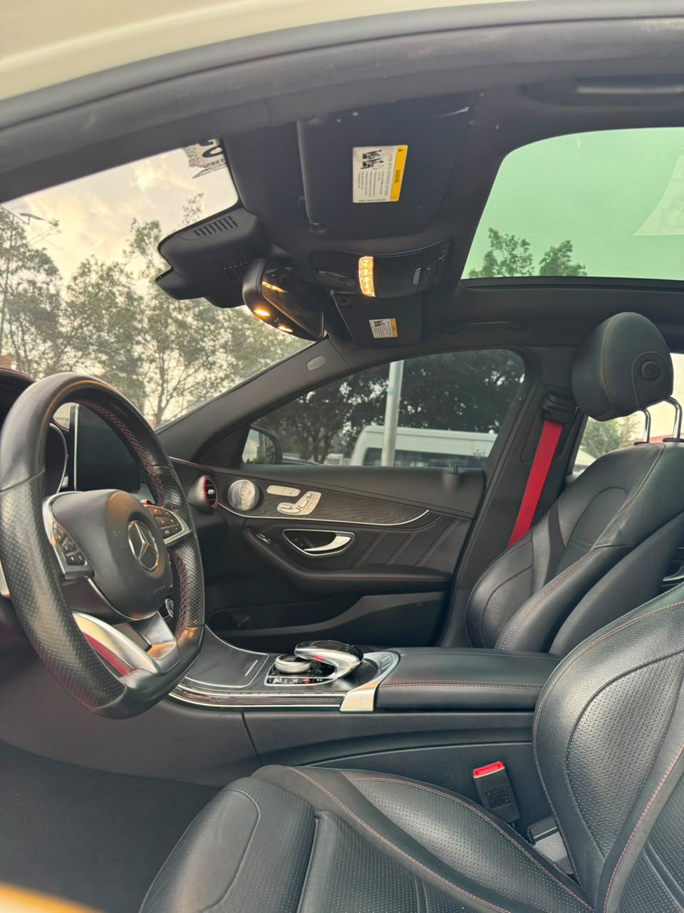 
								MERCEDES-BENZ c450 AMG Foreign used 2016 low Miles Original duty ☑️ 🏷️36m 📍Abuja full									