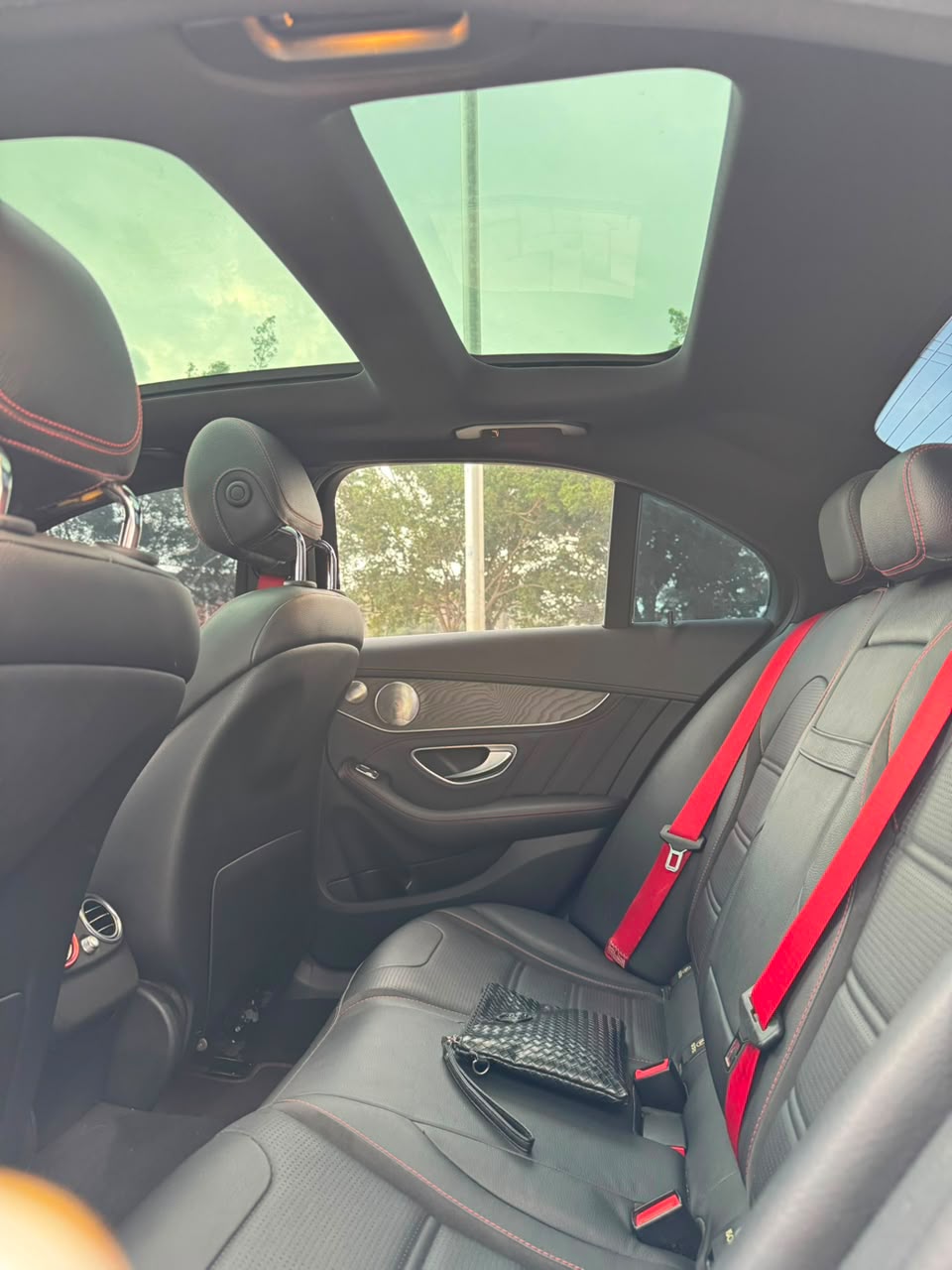 
								MERCEDES-BENZ c450 AMG Foreign used 2016 low Miles Original duty ☑️ 🏷️36m 📍Abuja full									