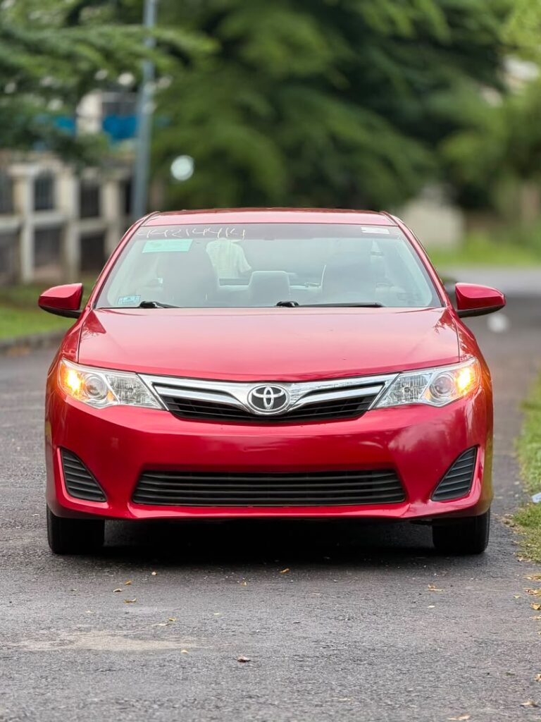 NEW ARRIVAL‼️ GOOD DEAL‼️ FOREIGN USED 2013MODEL TOYOTA CAMRY LE ORIGINAL DUTY BLACK ON BLACK 💰N13,500,000.   ABUJA