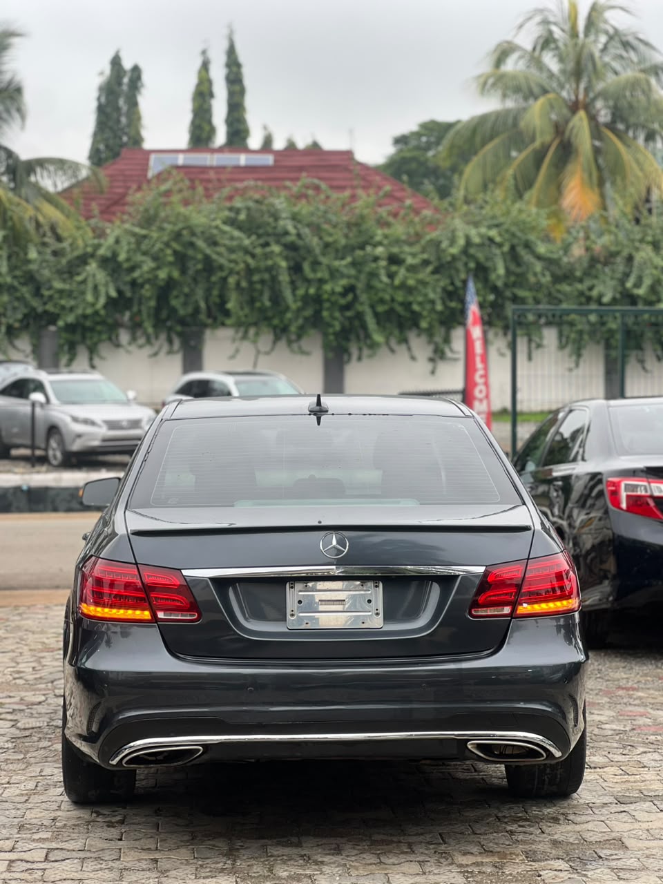 
								DISTRESS E350 2012 WITH BLACK ENGINE IN A PRISTINE CONDITION. 📍ABUJA 💰11M full									